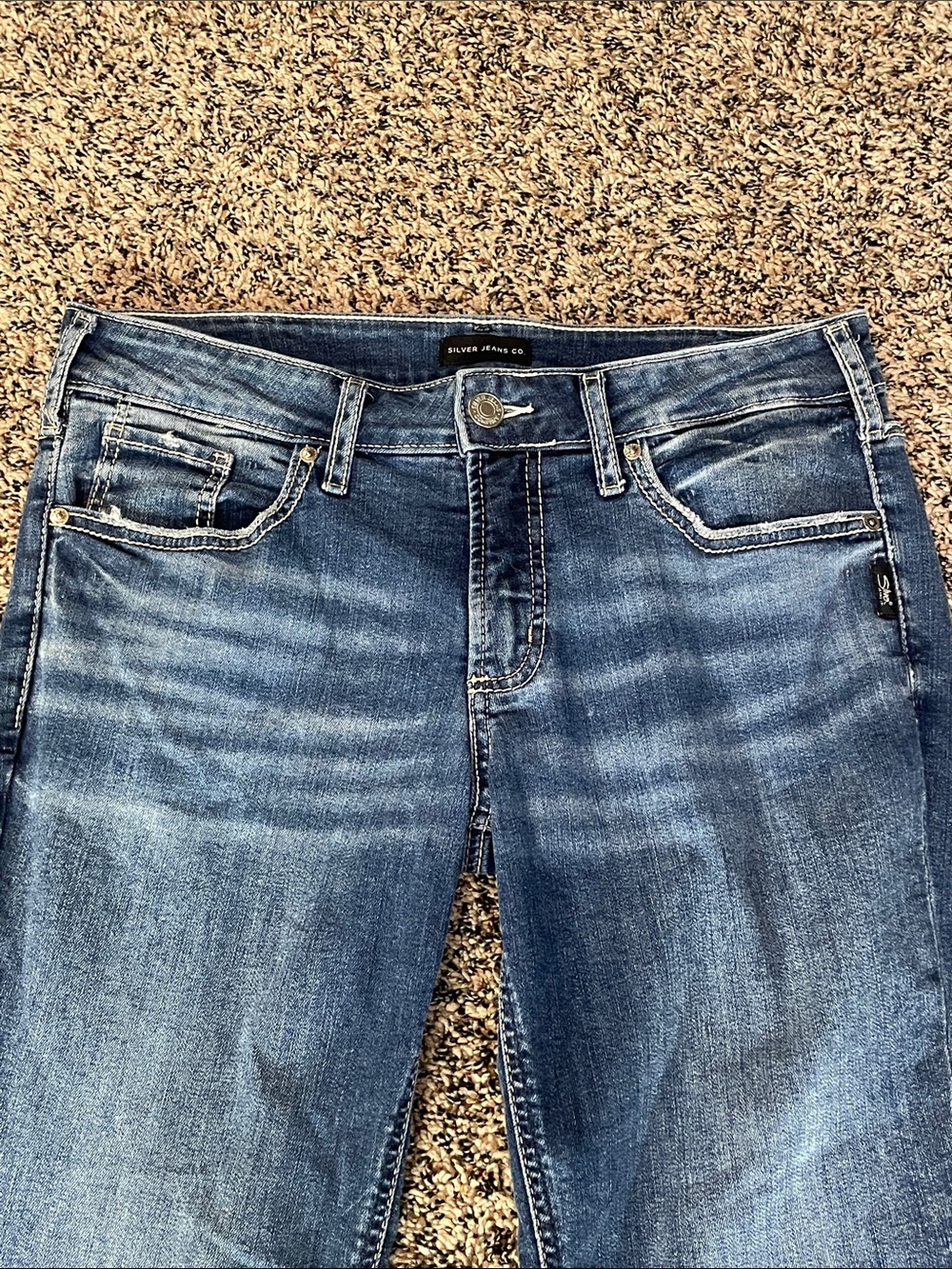 Silver Jeans Britt Capri Straight-Leg Cut Off Ankle Blue Jeans Size 32 | EUC - Picture 2 of 8